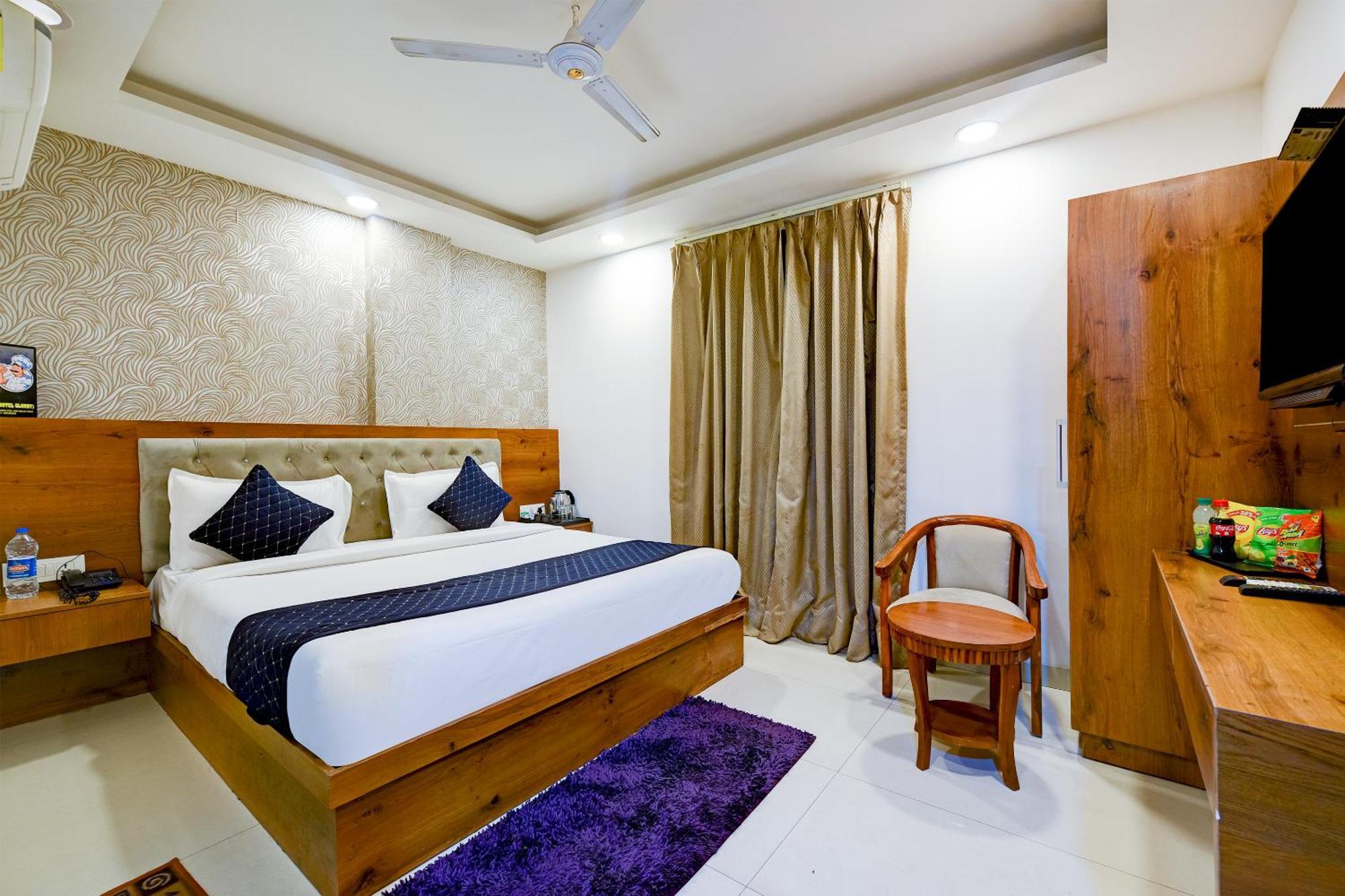 Hotel Grand Qubic Near Delhi Airport Нью-Делі Екстер'єр фото
